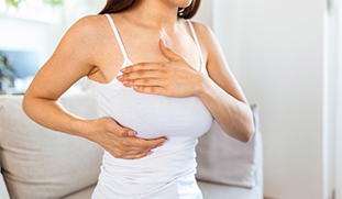 leaking breastmilk postpartum