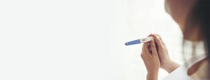 Symptoms of Pregnancy in the First Month : What Happens in the First 4 Weeks